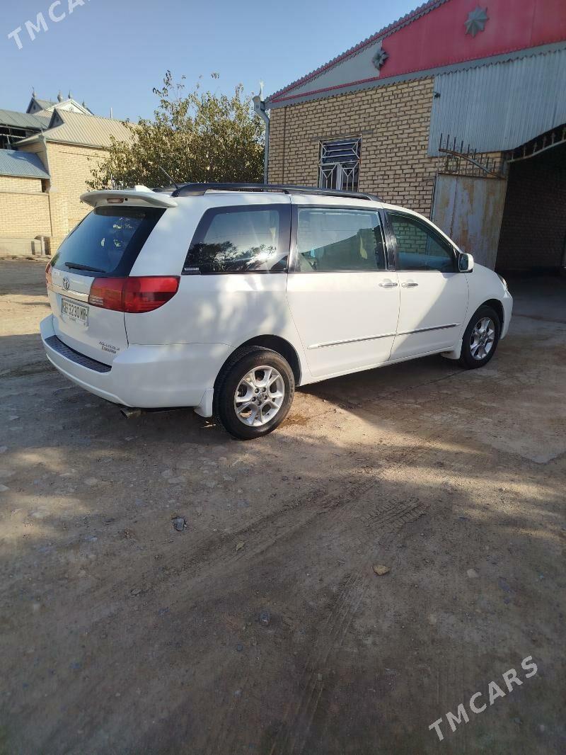 Toyota Sienna 2004 - 250 000 TMT - Mary - img 6