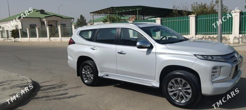 Mitsubishi Pajero 2020 - 445 000 TMT - Büzmeýin - img 9