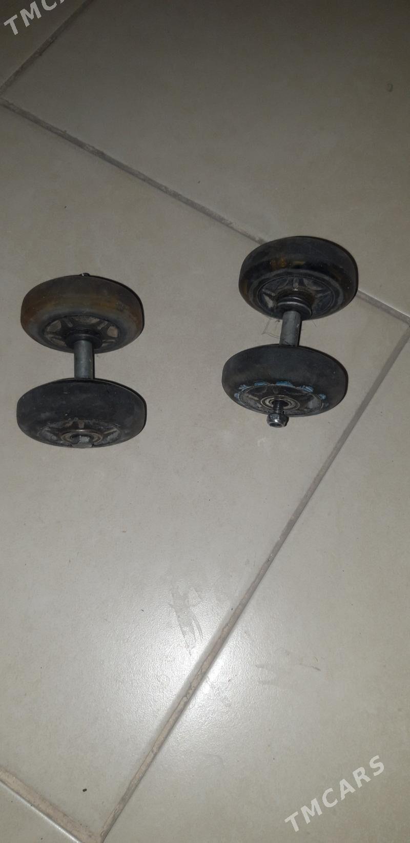 текерчеклер,ачарлар - Olimpiýa şäherçesi - img 2