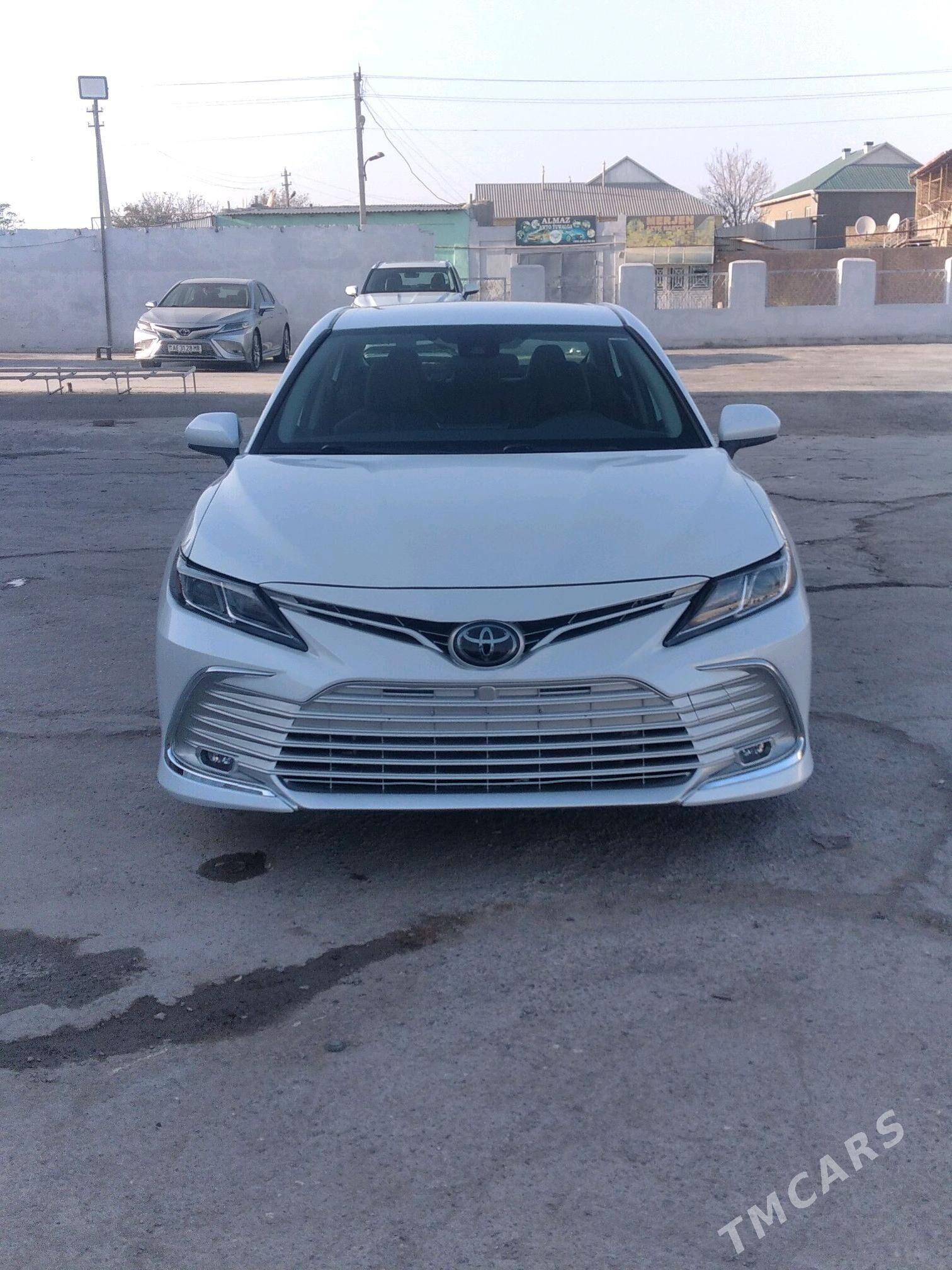 Toyota Camry 2021 - 310 000 TMT - Мары - img 5