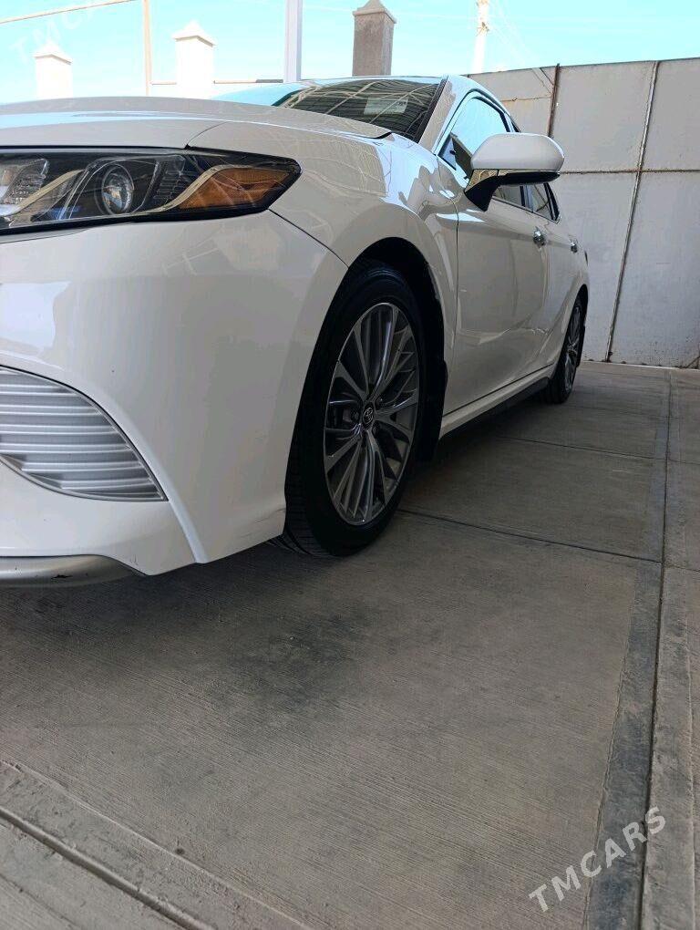 Toyota Camry 2018 - 315 000 TMT - Ашхабад - img 3