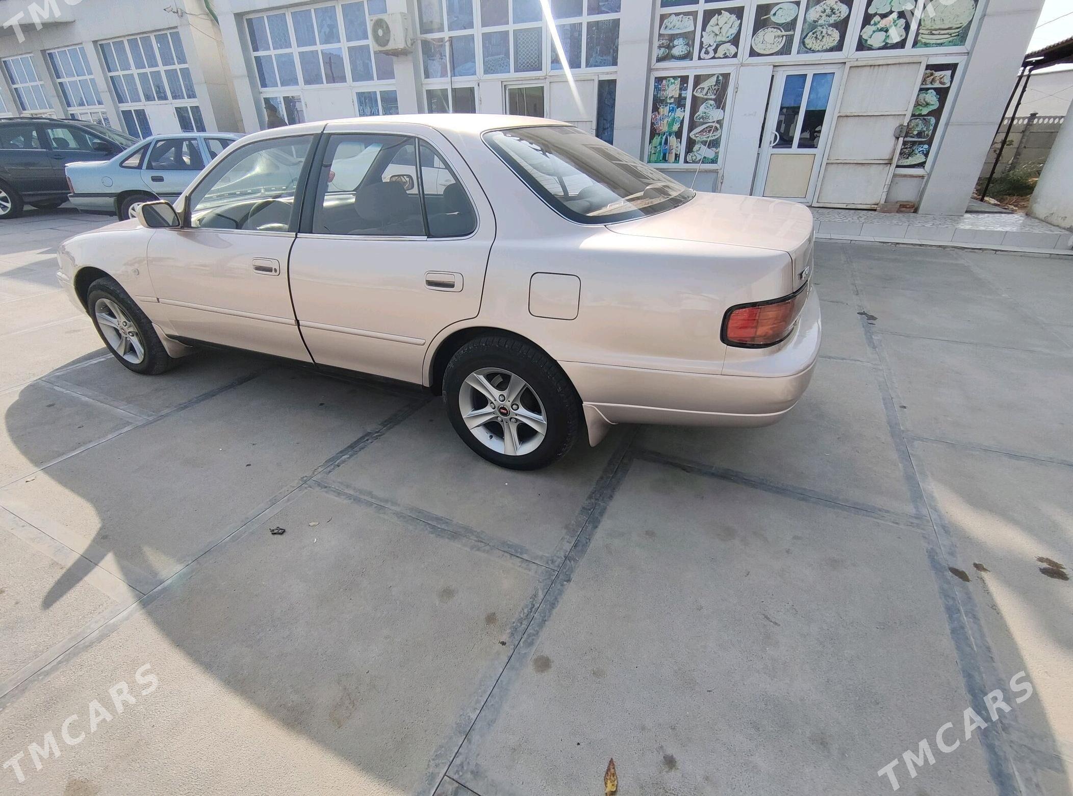 Toyota Camry 1993 - 92 000 TMT - Мары - img 4