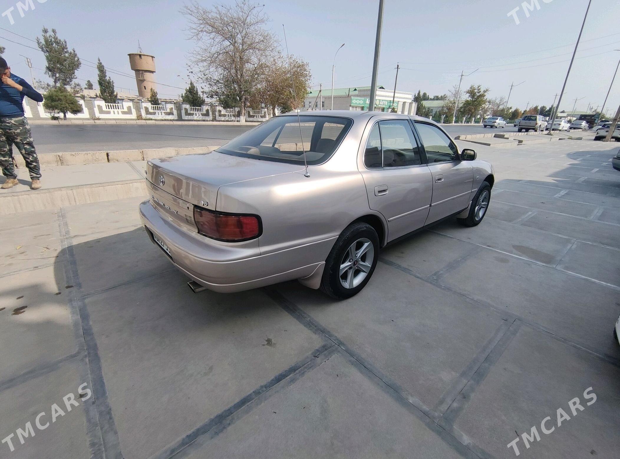 Toyota Camry 1993 - 92 000 TMT - Мары - img 3