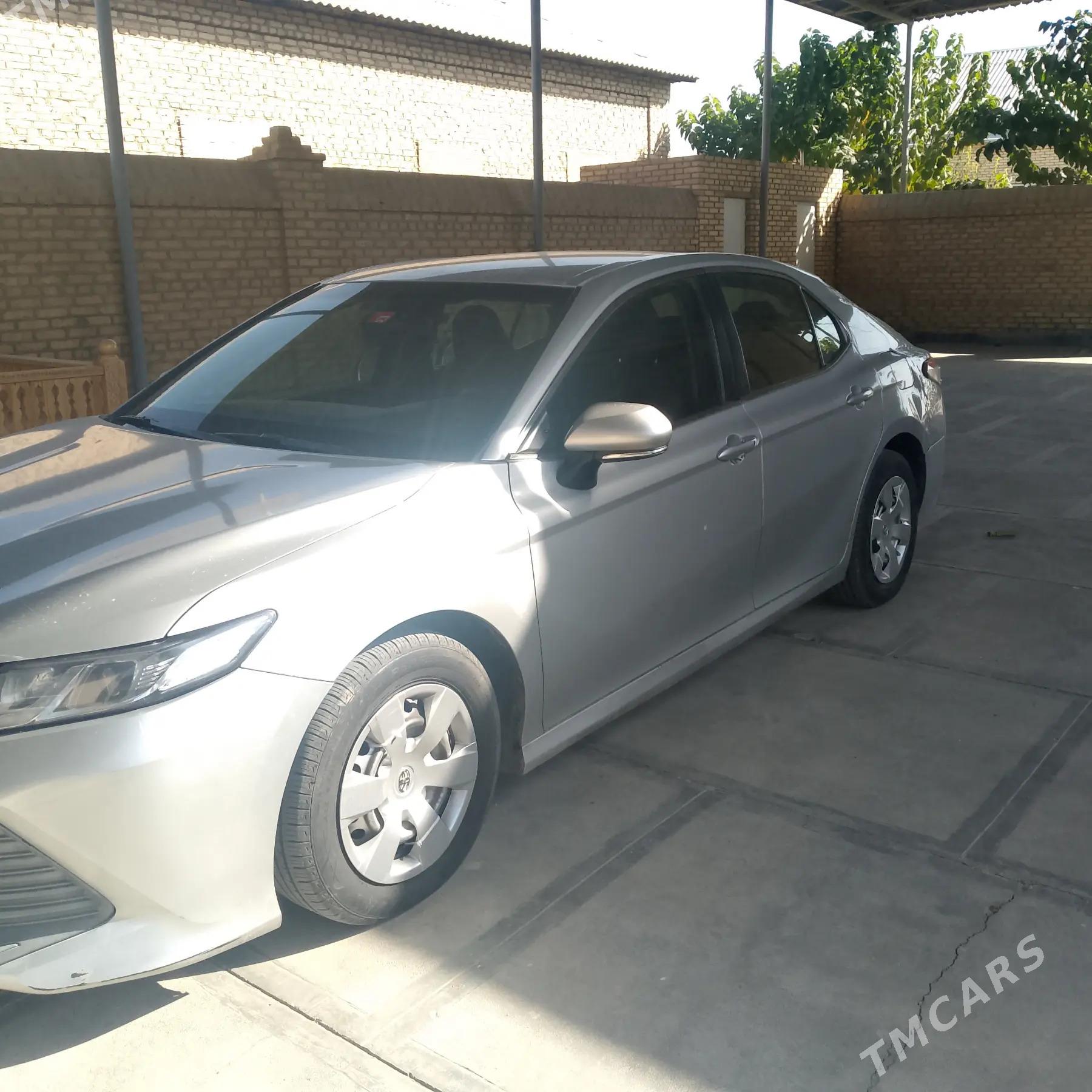 Toyota Camry 2020 - 240 000 TMT - Ёлётен - img 4