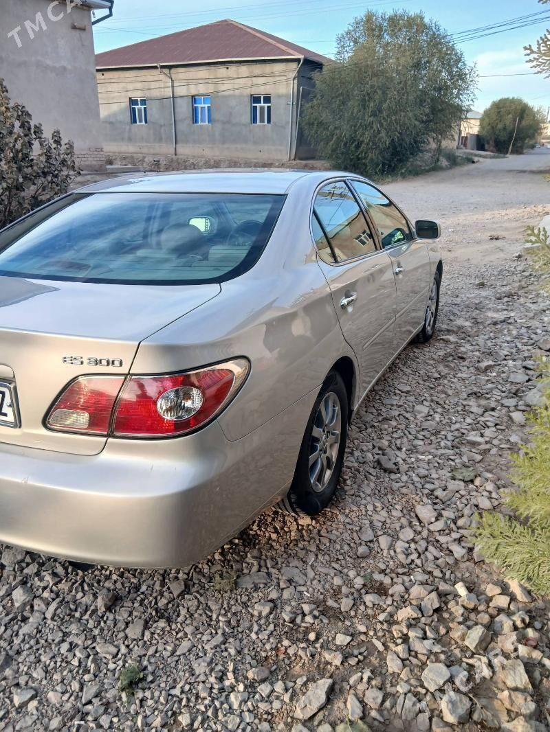 Lexus ES 300 2002 - 190 000 TMT - Дашогуз - img 8