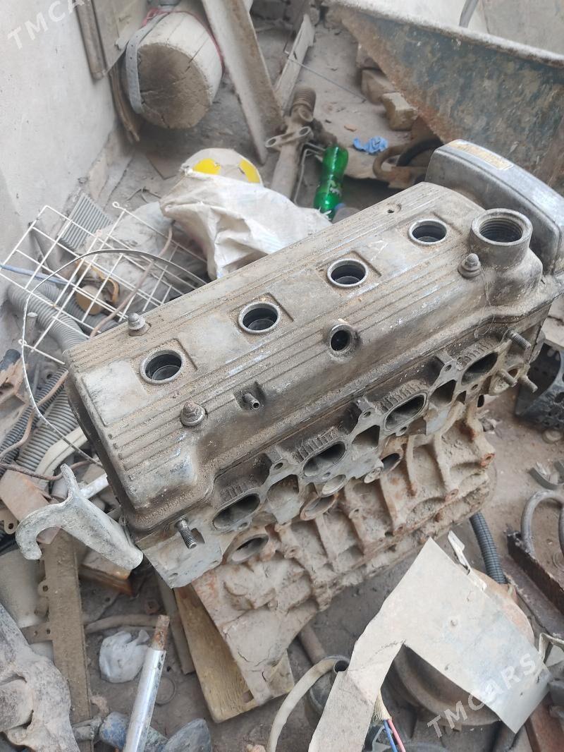 Toyota Carina 1995 - 40 000 TMT - Daşoguz - img 4