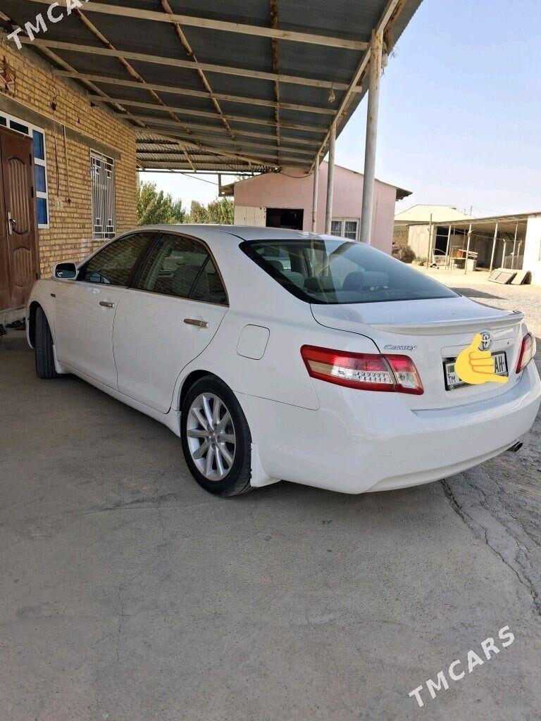 Toyota Camry 2011 - 195 000 TMT - Гёкдепе - img 2