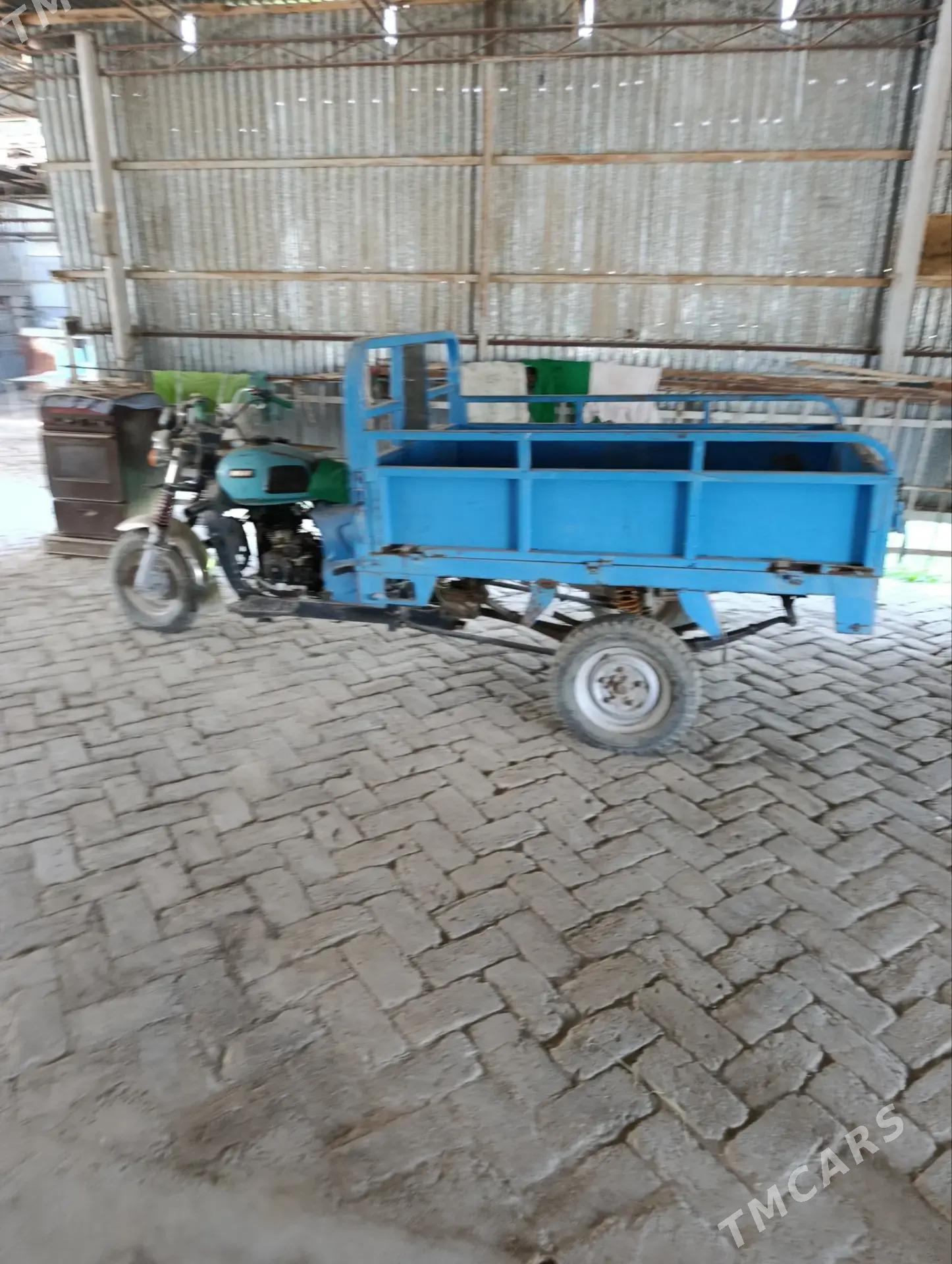 Toyota Camry 2014 - 15 000 TMT - Мары - img 2