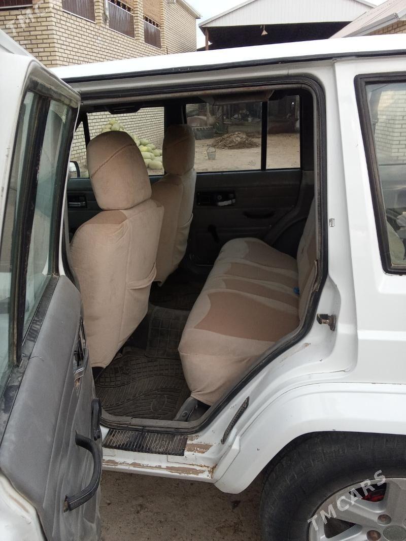 Jeep Cherokee 1996 - 35 000 TMT - Sakarçäge - img 3