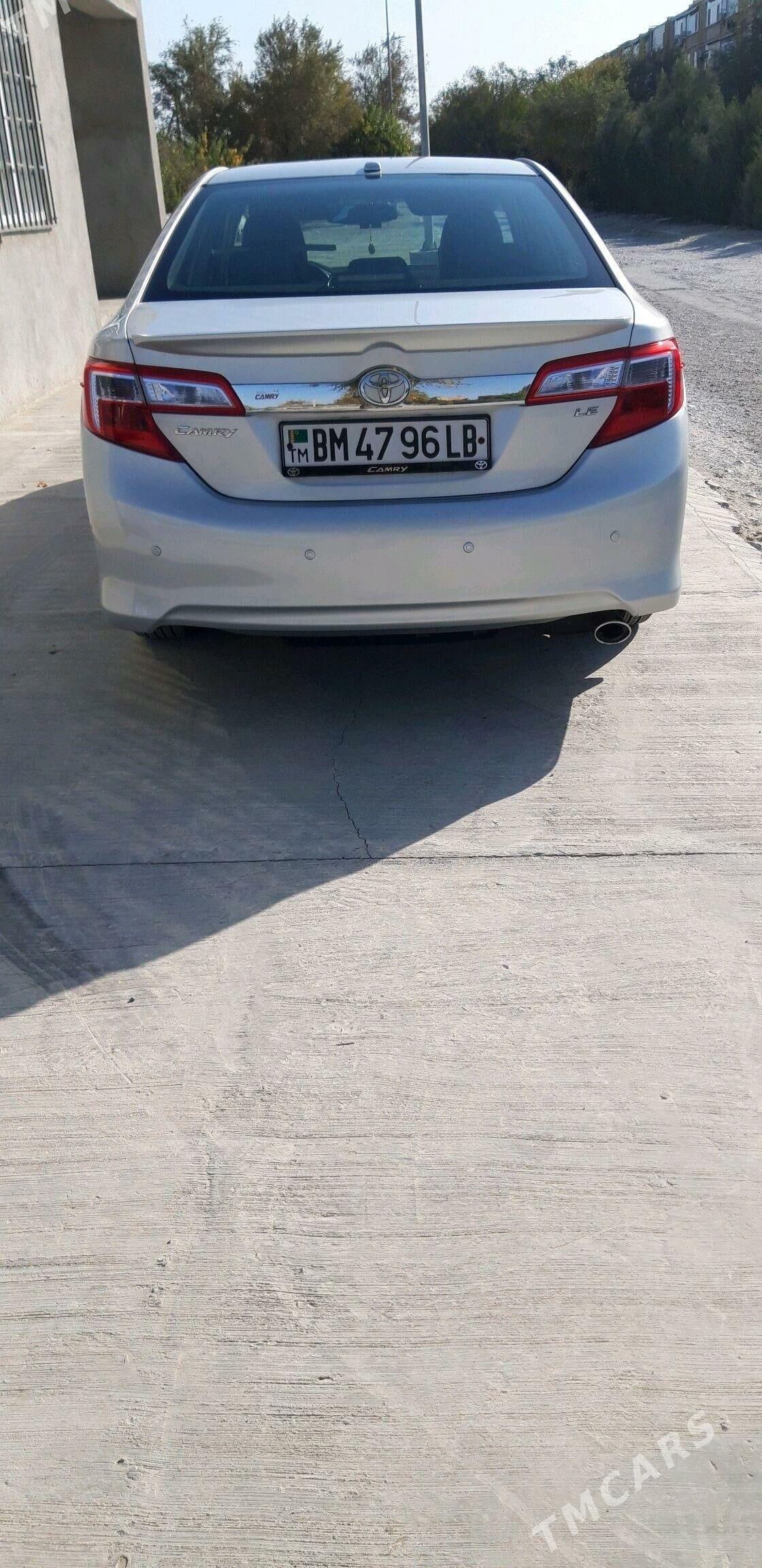 Toyota Camry 2012 - 200 000 TMT - Seýdi - img 2