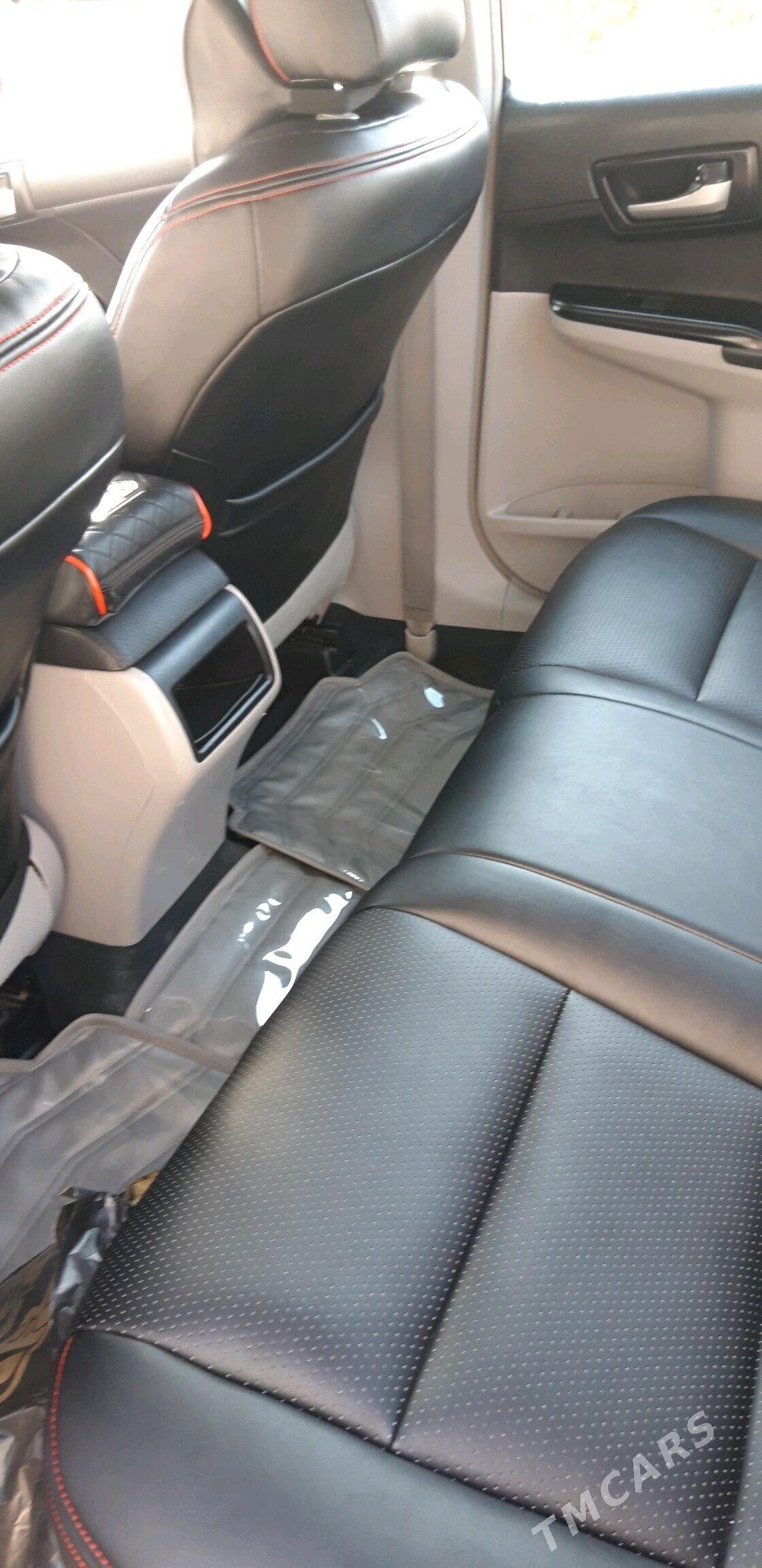 Toyota Camry 2012 - 200 000 TMT - Seýdi - img 6