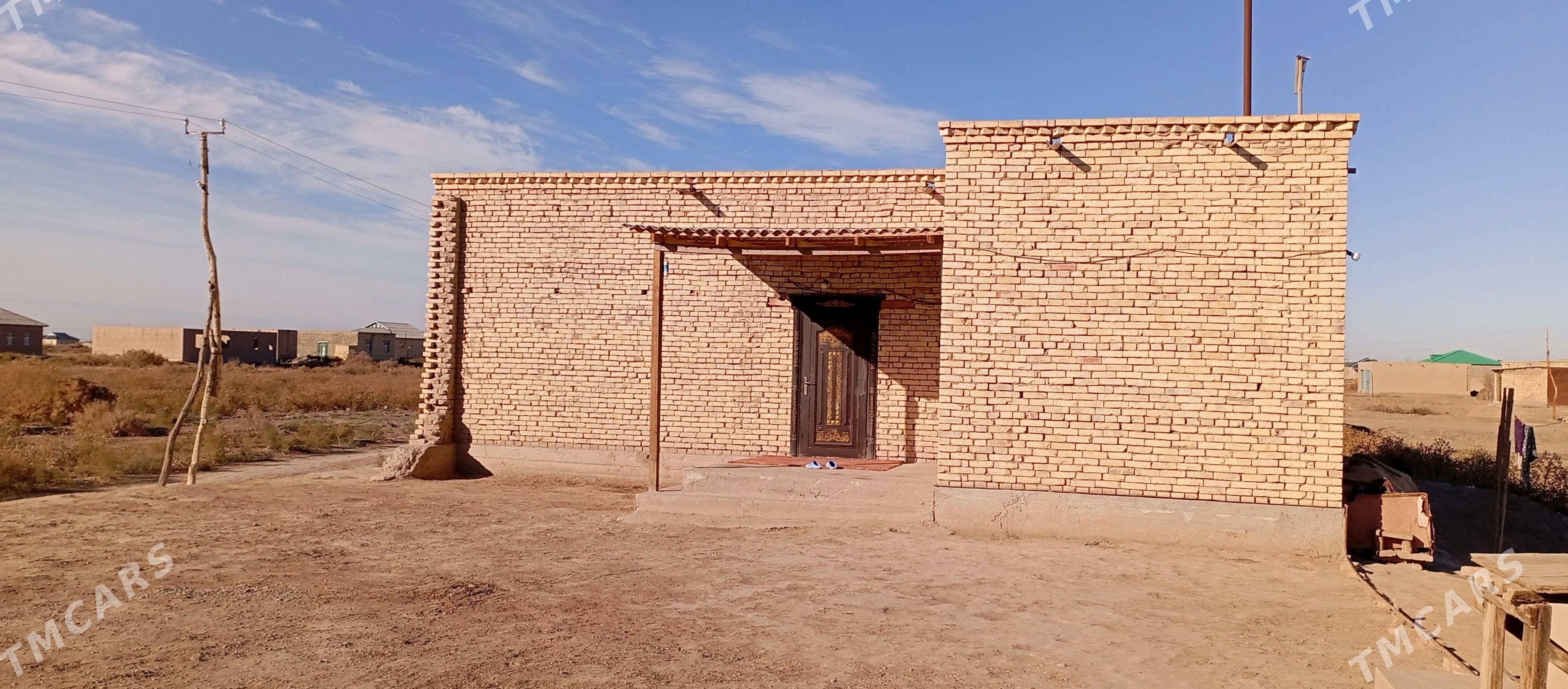 jay - етр. Туркменбаши - img 2