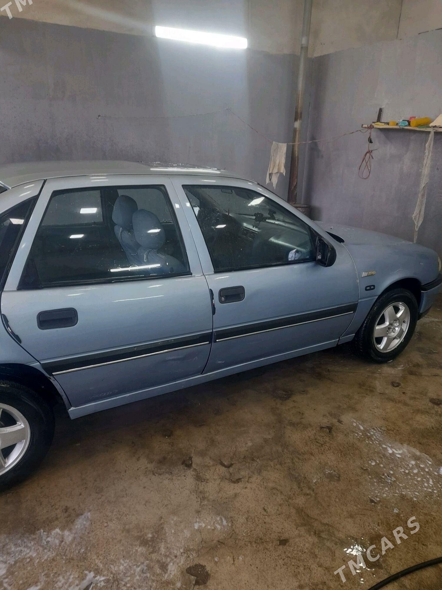 Opel Vectra 1990 - 32 000 TMT - Дашогуз - img 7