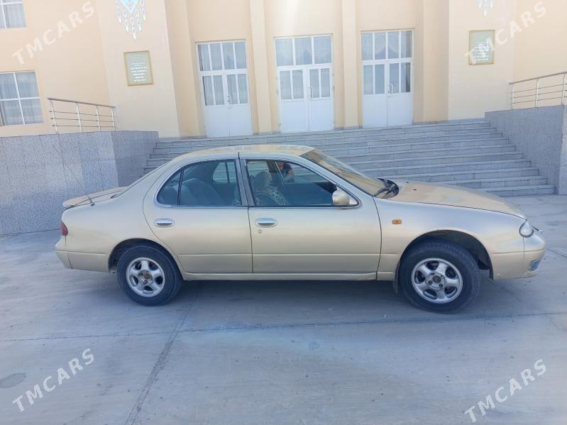 Nissan Bluebird 1997 - 40 000 TMT - Garabekewül - img 3