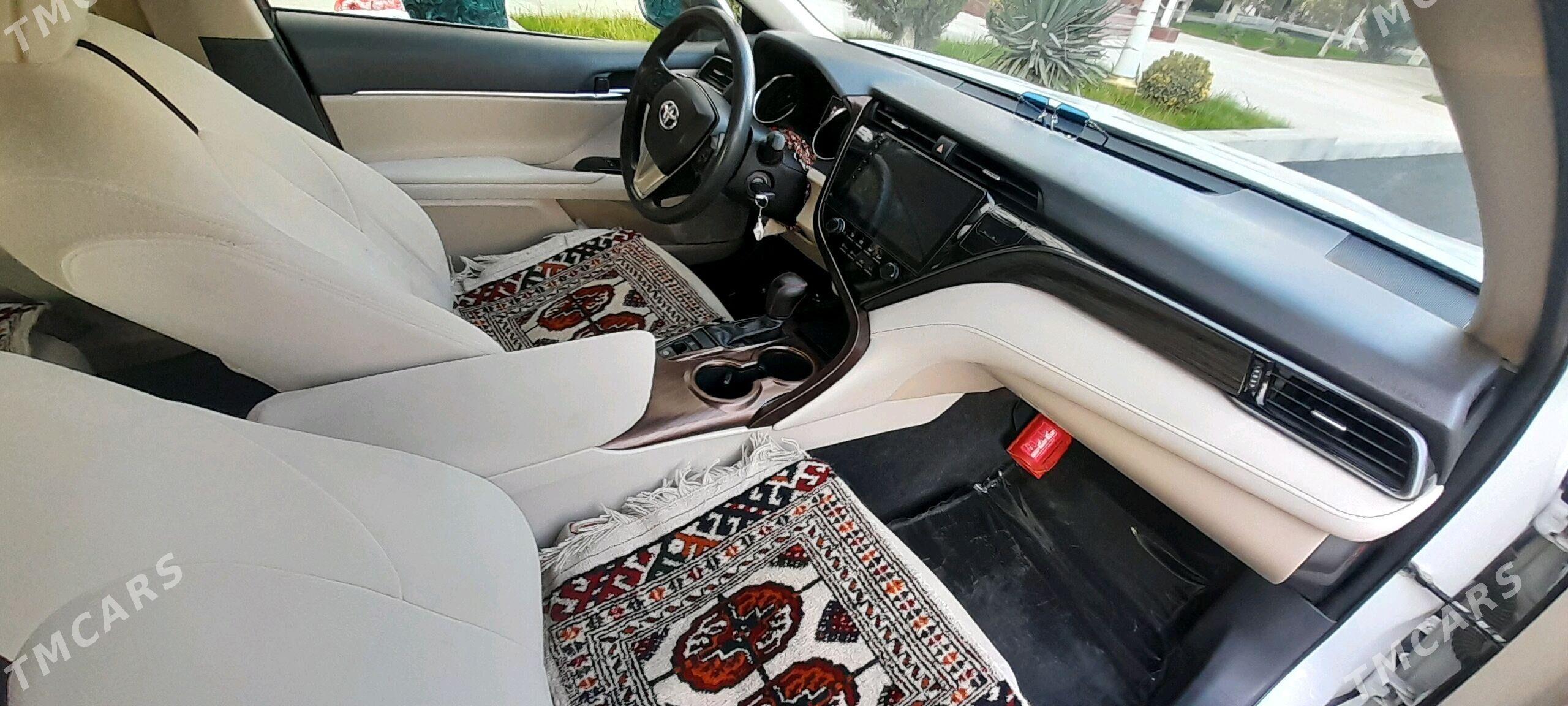 Toyota Camry 2019 - 320 000 TMT - Ашхабад - img 4