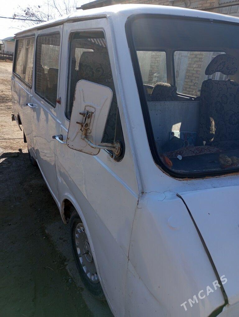 Raf Latvia 1987 - 9 000 TMT - Мары - img 4