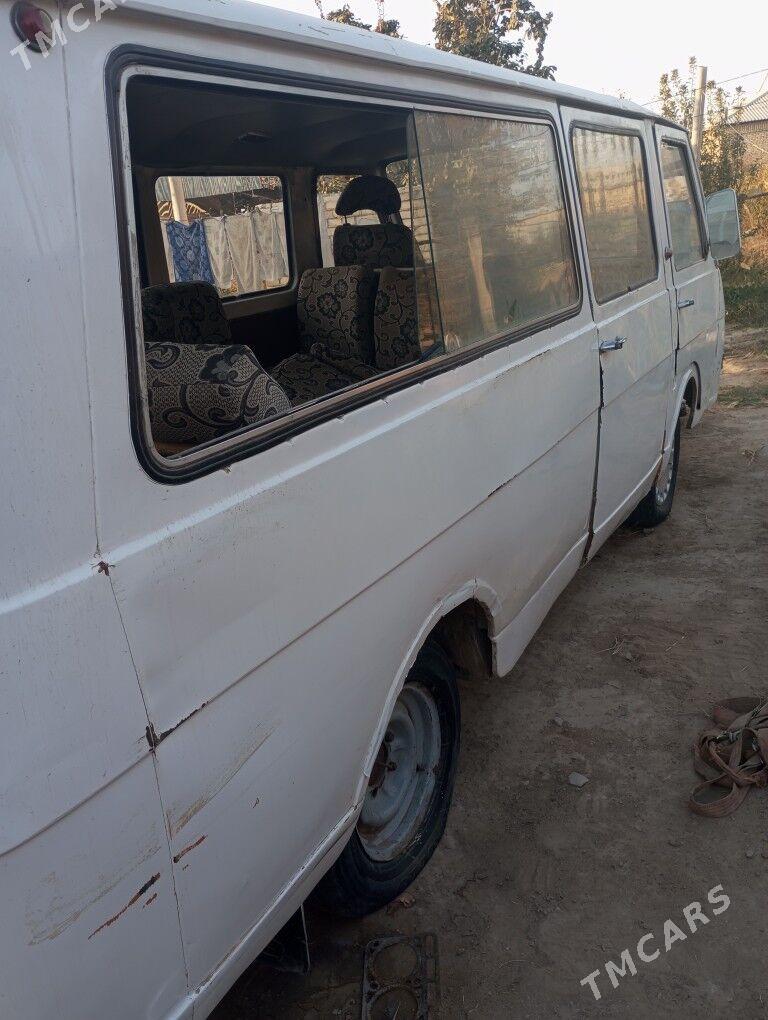 Raf Latvia 1987 - 9 000 TMT - Мары - img 2