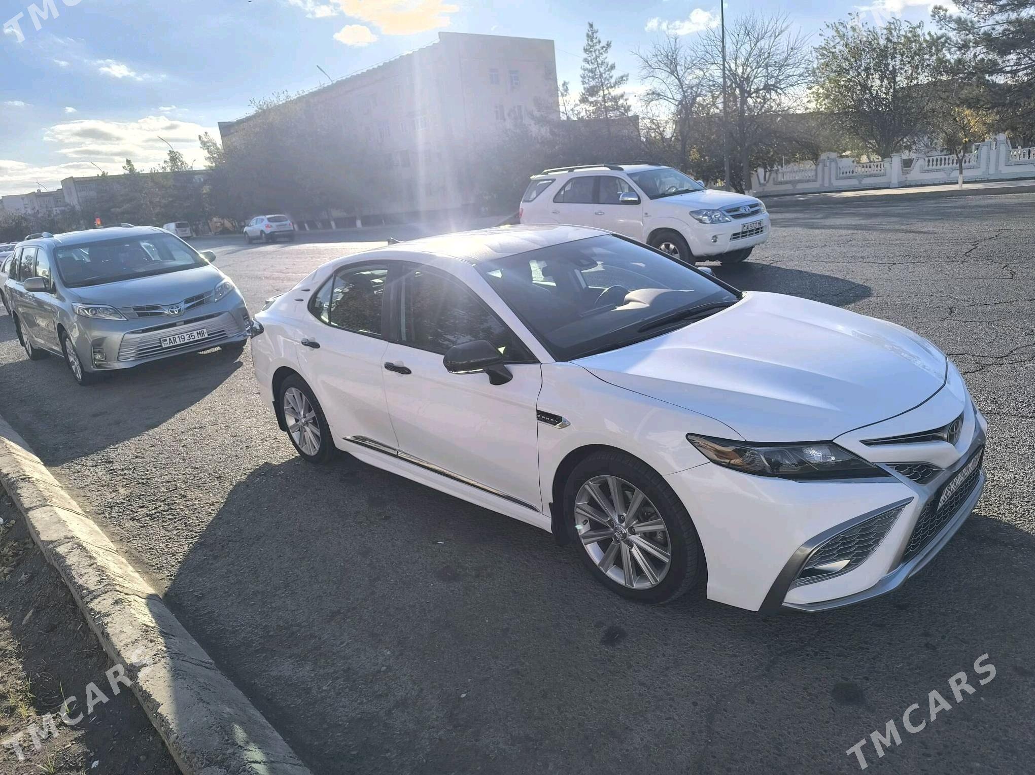 Toyota Camry 2022 - 320 000 TMT - Мары - img 4