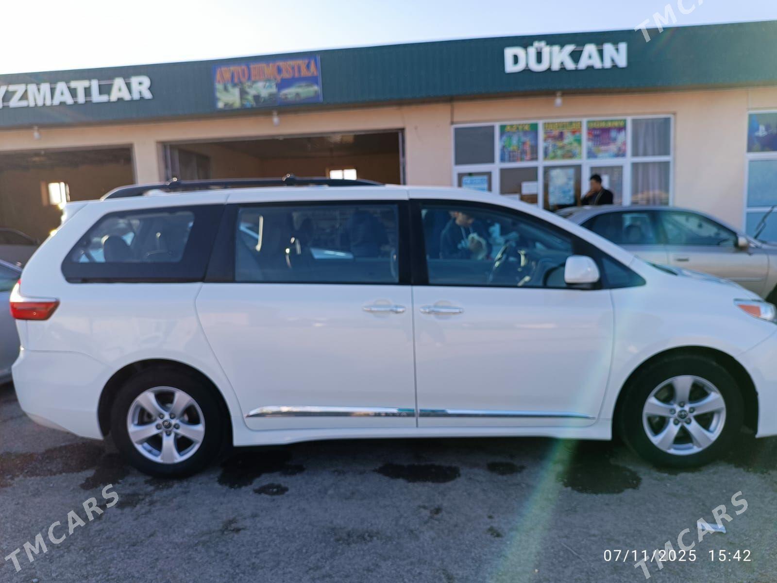 Toyota Sienna 2020 - 460 000 TMT - Köýtendag - img 1