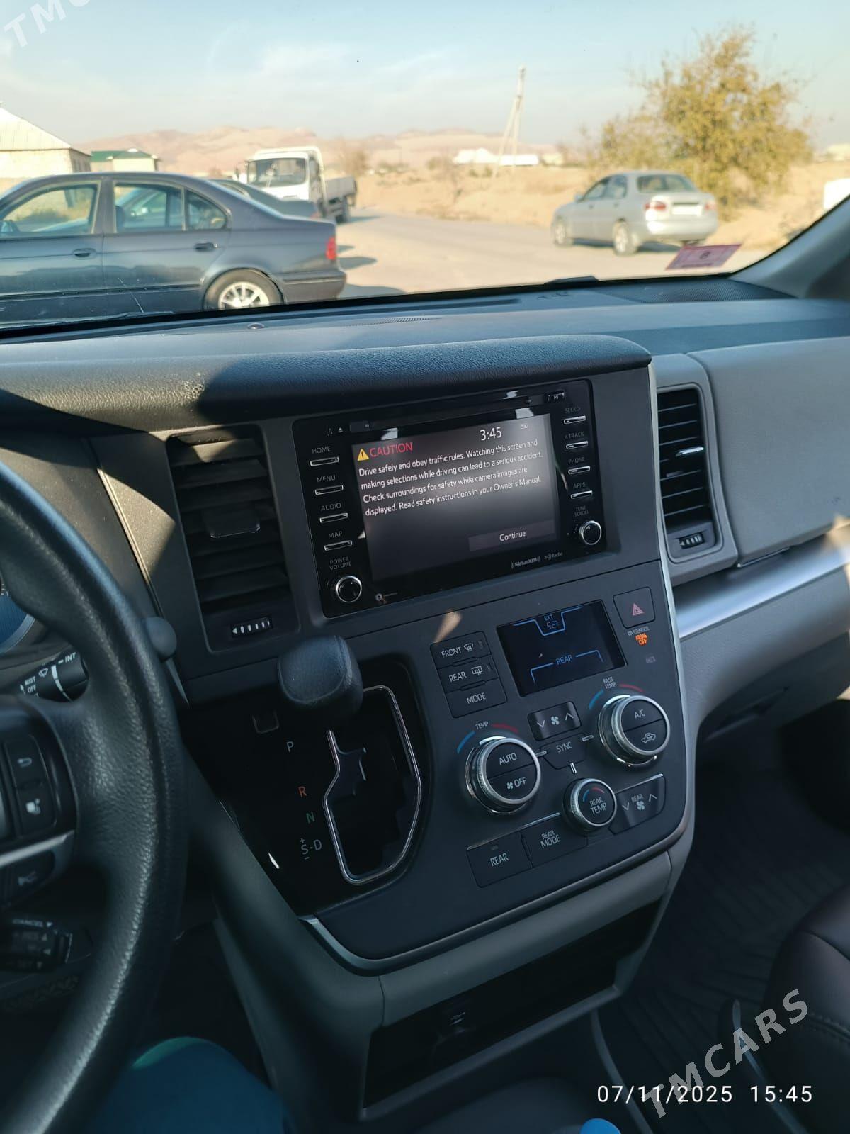 Toyota Sienna 2020 - 460 000 TMT - Köýtendag - img 9