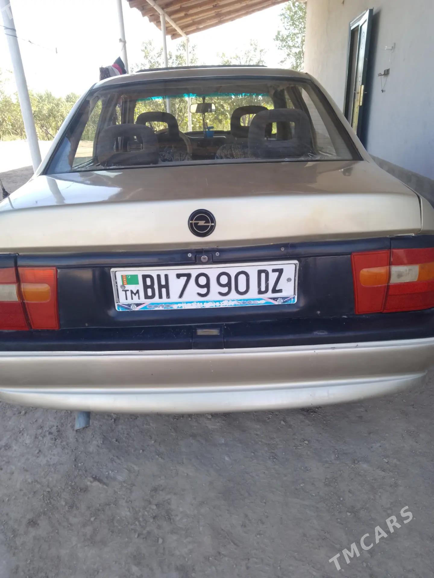 Opel Vectra 1992 - 32 000 TMT - Болдумсаз - img 7