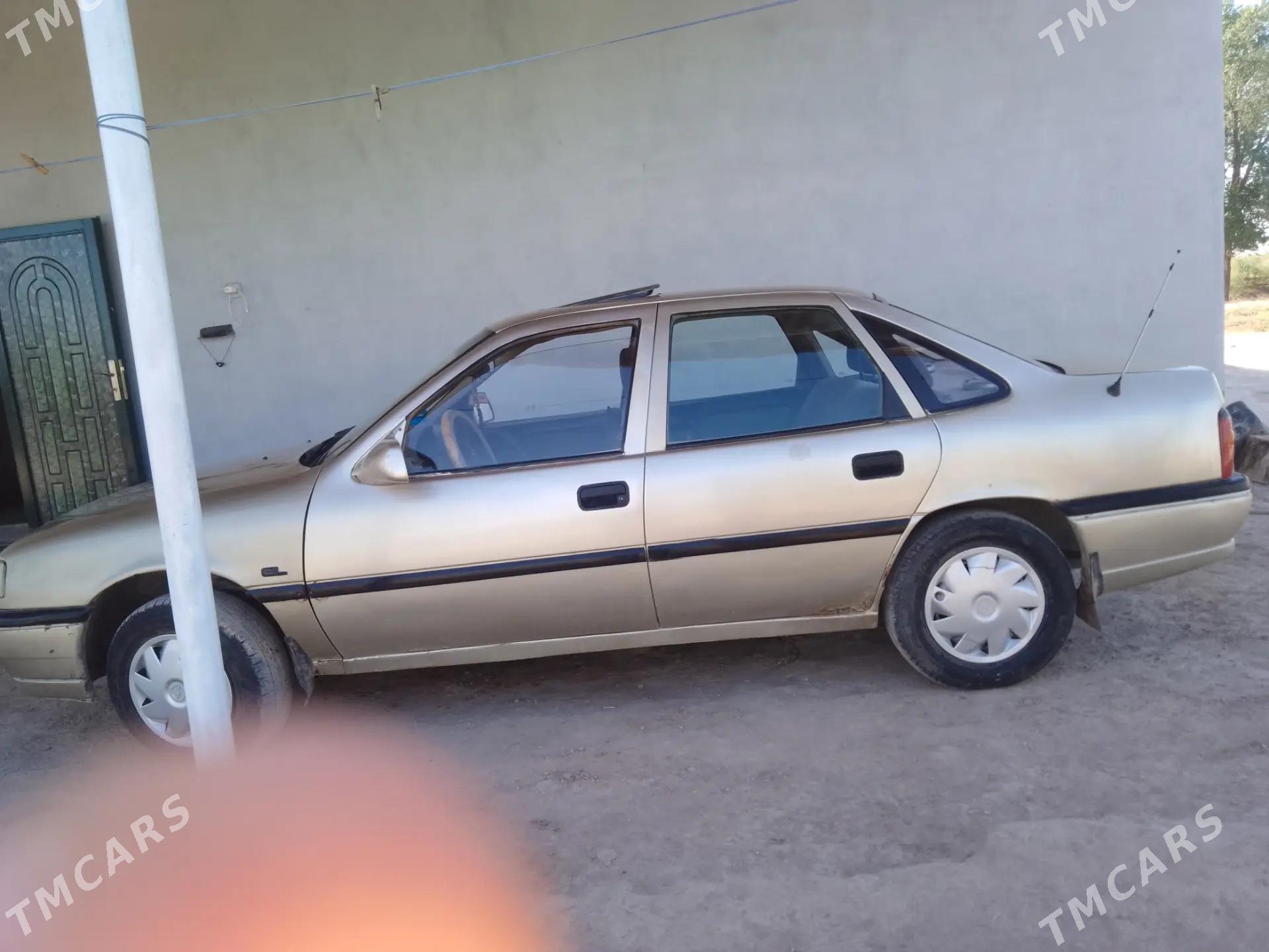 Opel Vectra 1992 - 32 000 TMT - Болдумсаз - img 3