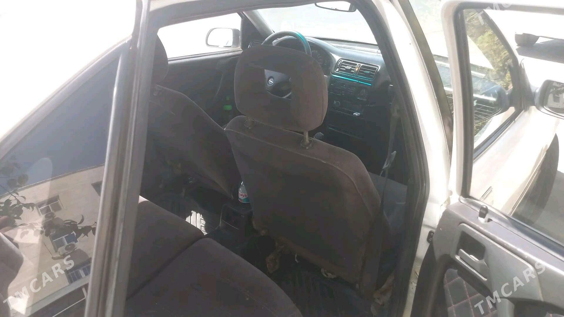 Opel Vectra 1991 - 24 000 TMT - Мары - img 4