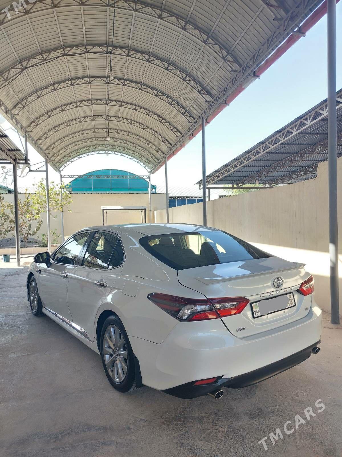 Toyota Camry 2018 - 250 000 TMT - Ашхабад - img 1