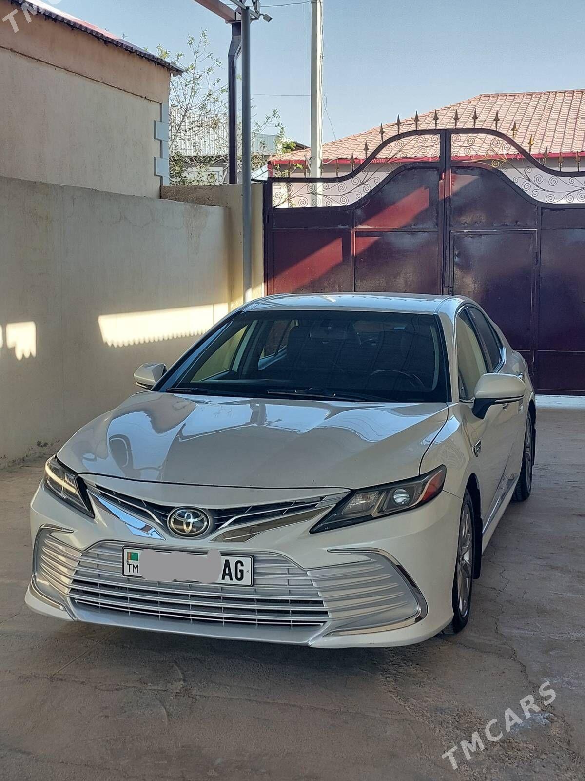 Toyota Camry 2018 - 250 000 TMT - Ашхабад - img 8