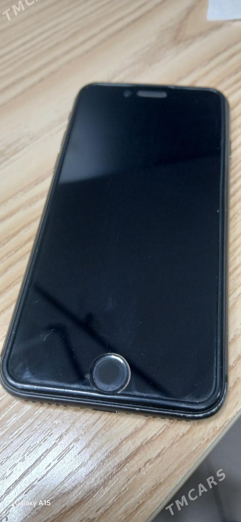 iphone 8 - 3 mkr - img 1