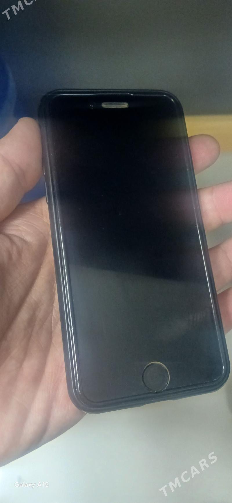 iphone 8 - 3 mkr - img 2