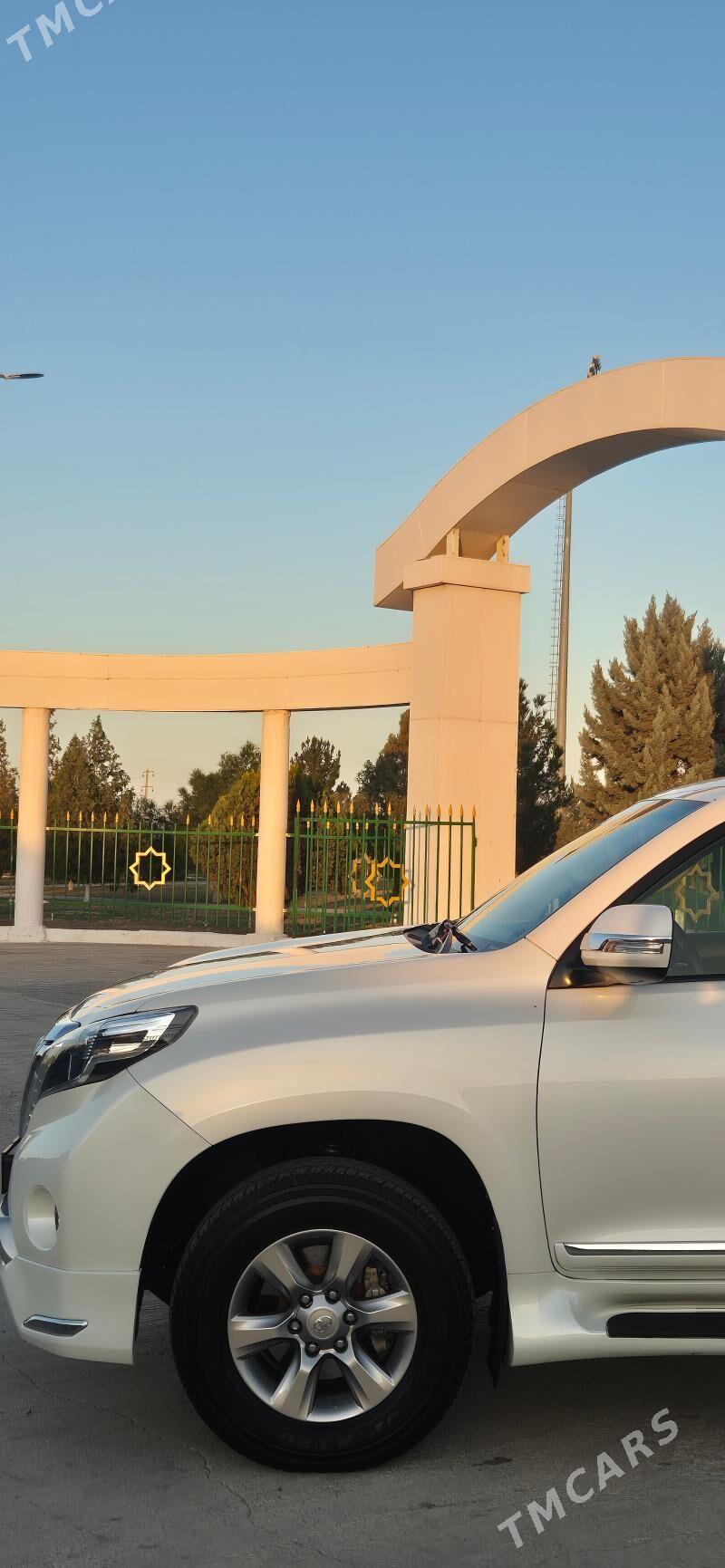 Toyota Land Cruiser Prado 2011 - 575 000 TMT - Aşgabat - img 8