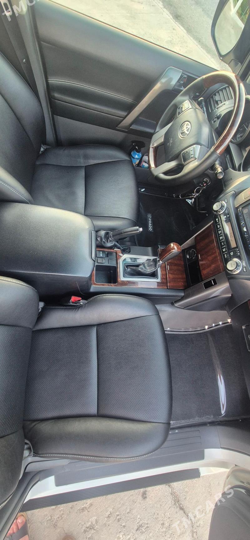 Toyota Land Cruiser Prado 2011 - 575 000 TMT - Aşgabat - img 9