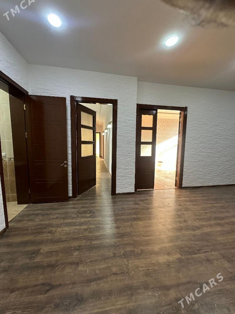 satlyk jay - Moskowskiý köç. (10 ýyl abadançylyk şaýoly) - img 9