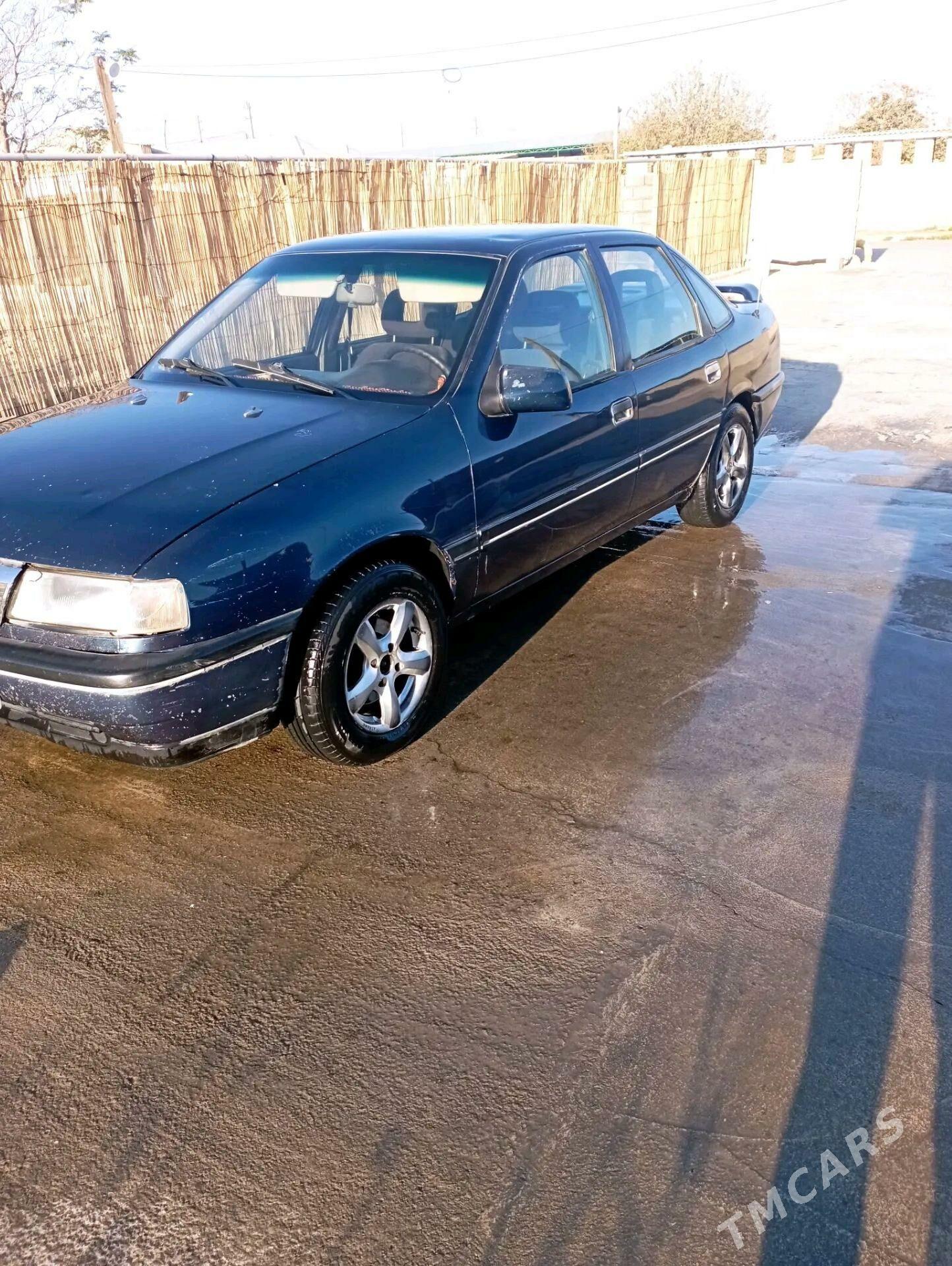 Opel Vectra 1992 - 32 000 TMT - Bäherden - img 2