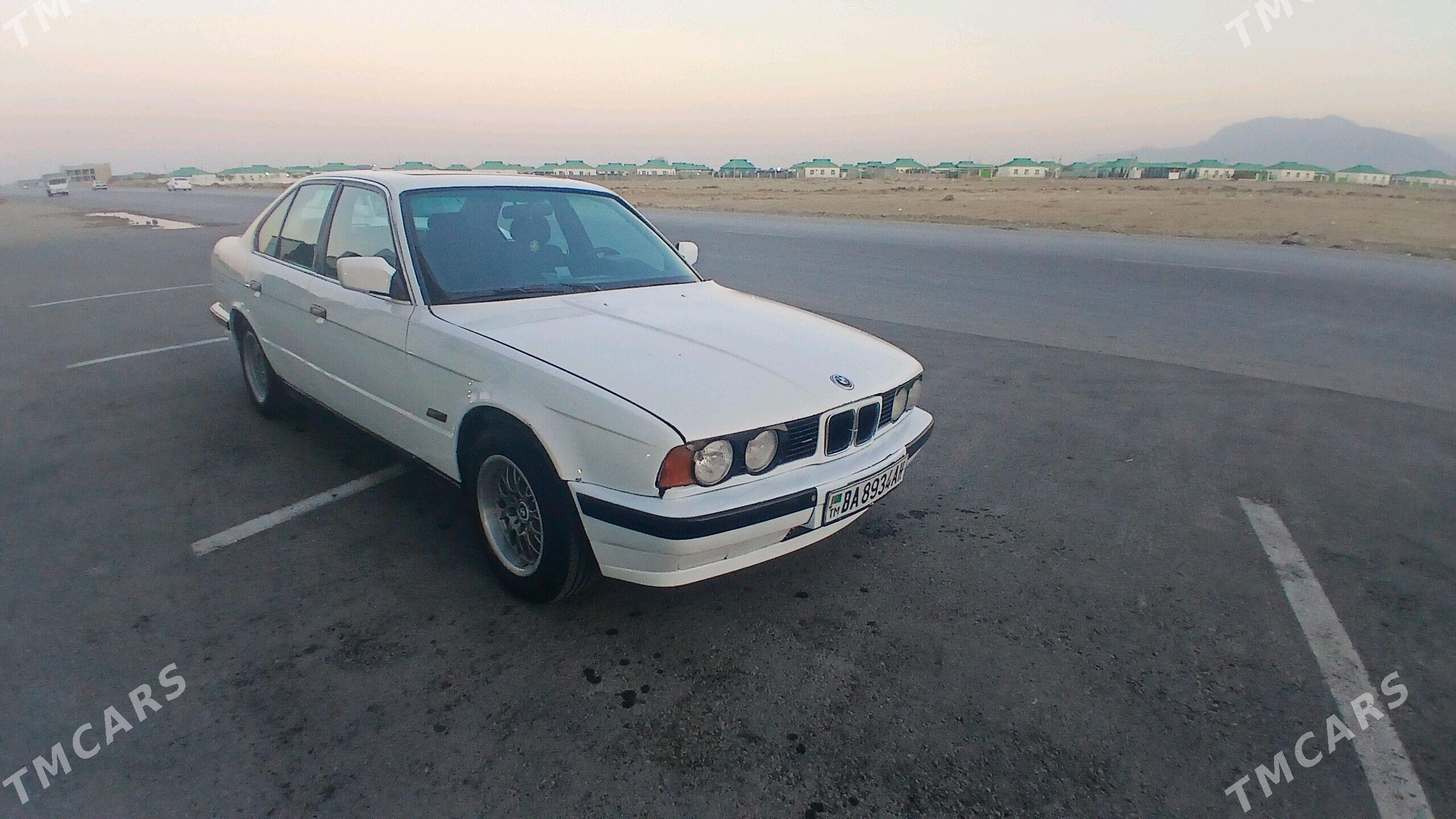 BMW 525 1989 - 30 000 TMT - Büzmeýin - img 3