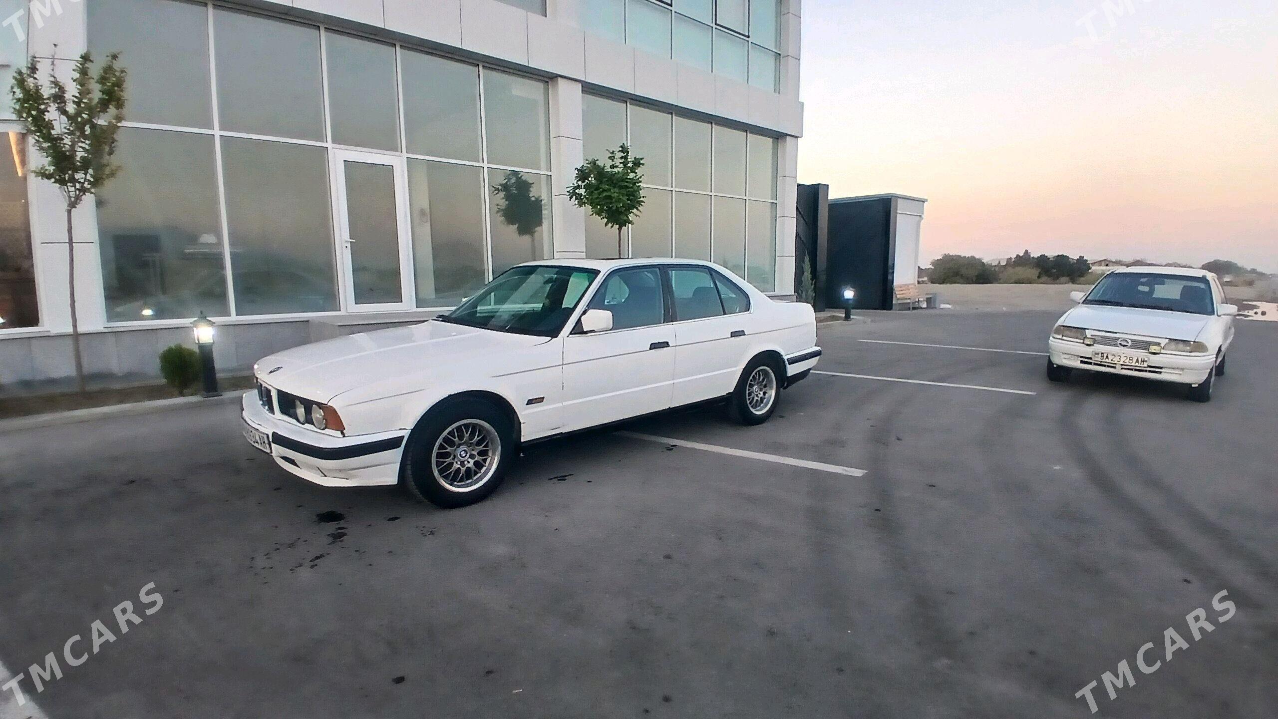 BMW 525 1989 - 30 000 TMT - Büzmeýin - img 1