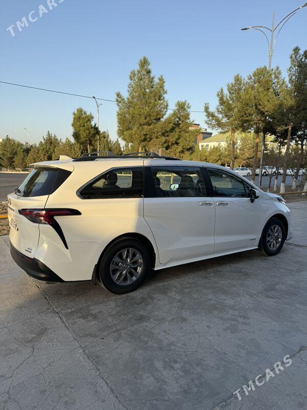 Toyota Sienna 2021 - 545 000 TMT - Мары - img 3