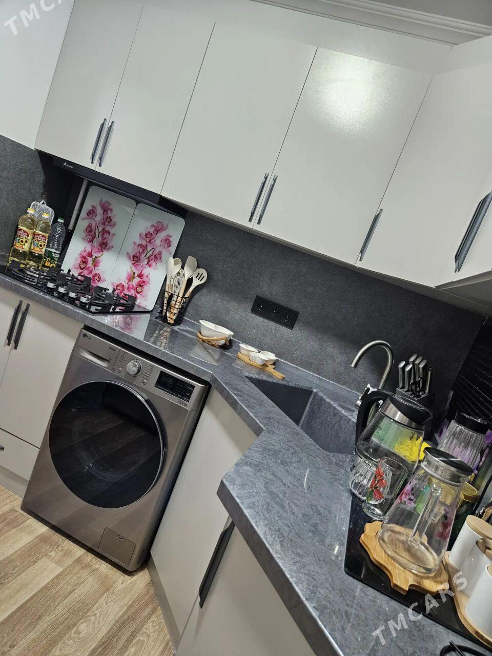 10 мкр 1 комнатная в  21 этаж - Aşgabat - img 2