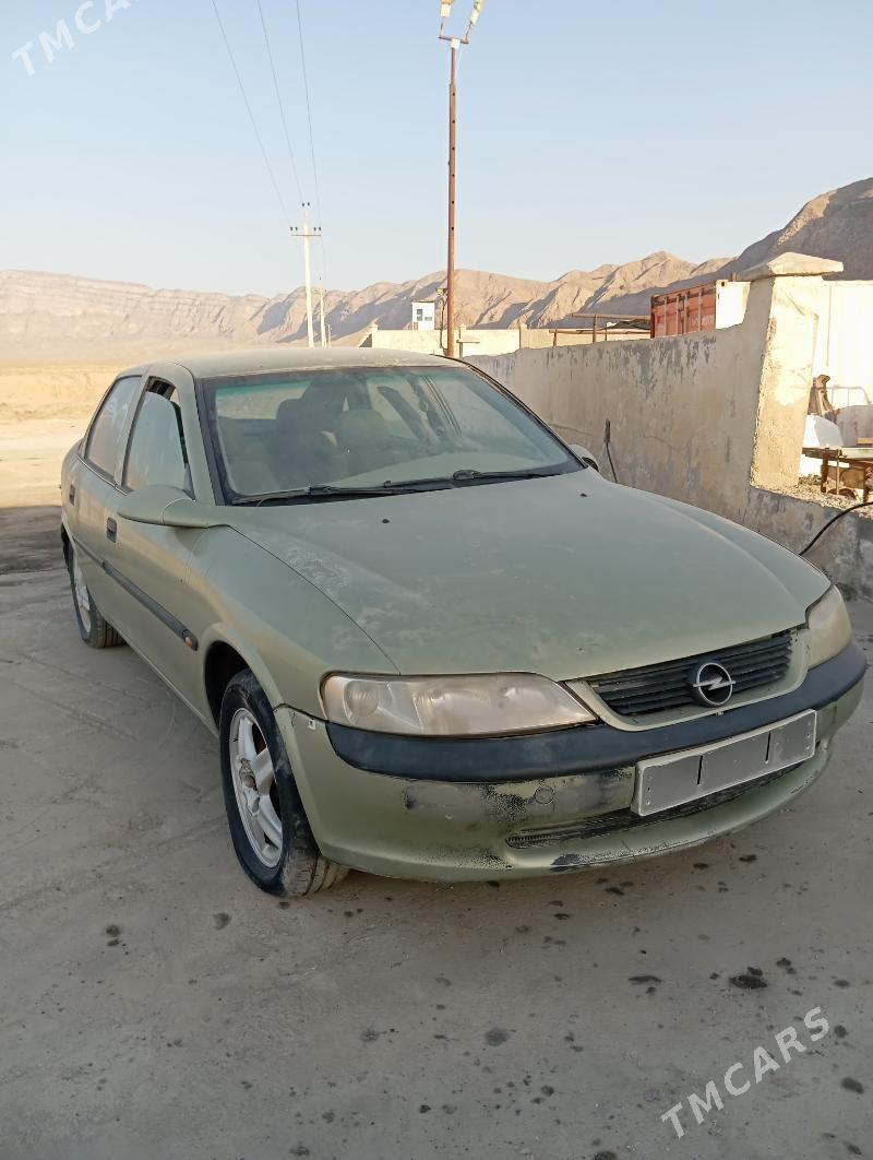 Opel Vectra 2025 - 30 000 TMT - Balkanabat - img 2