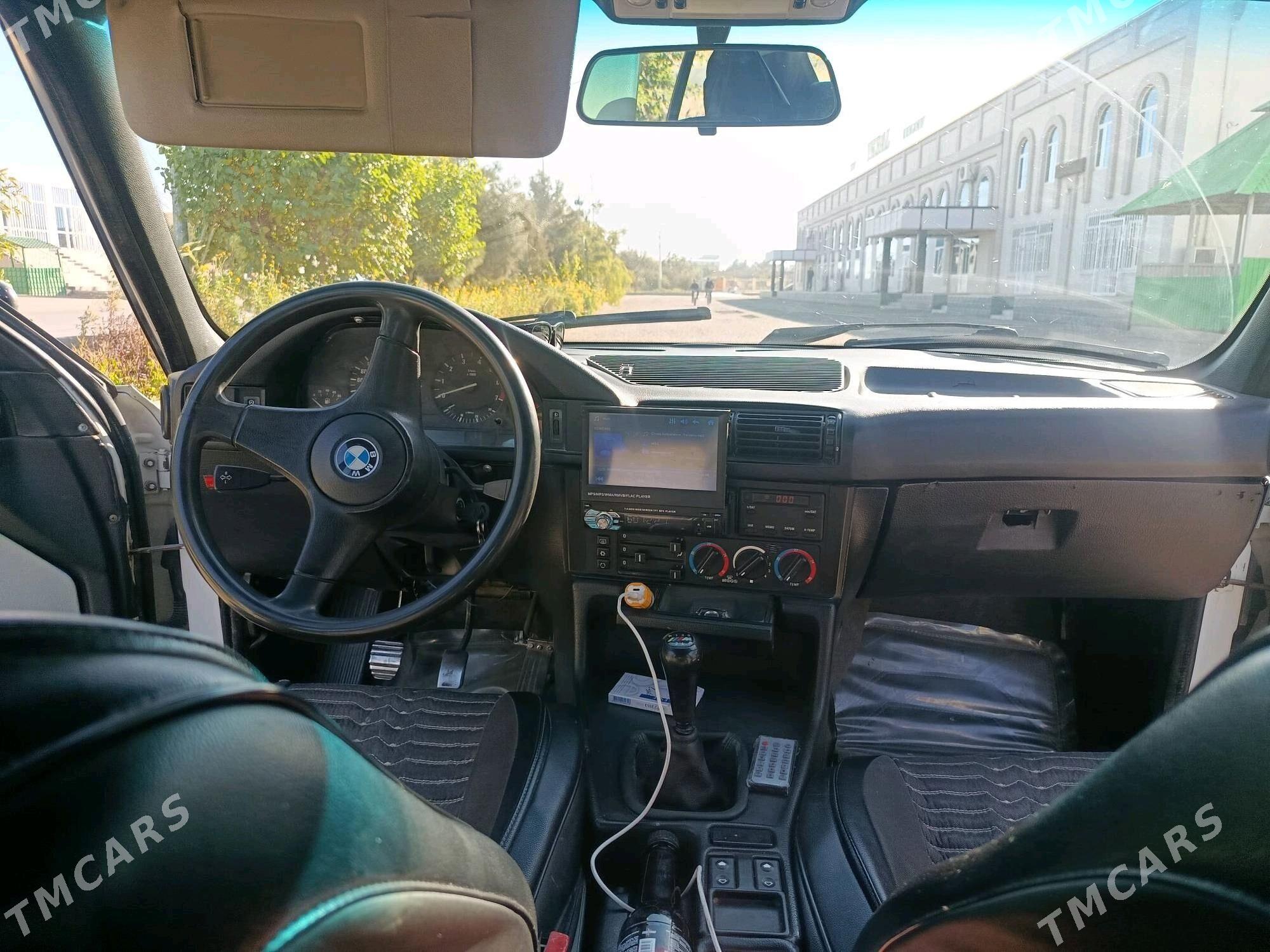 BMW 525 1991 - 42 000 TMT - Dänew - img 2