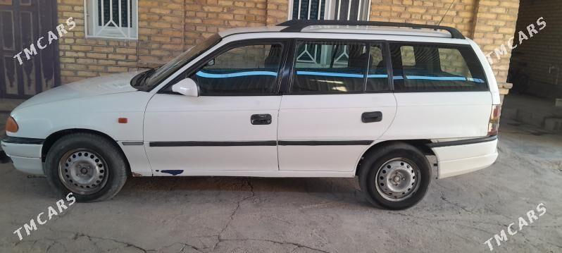 Opel Astra 1998 - 32 000 TMT - Мары - img 6