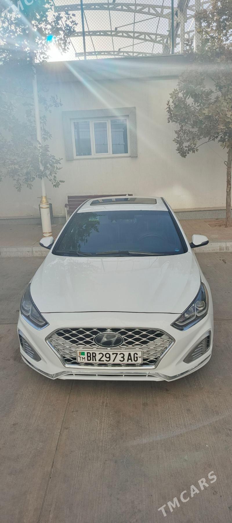 Hyundai Sonata 2019 - 215 000 TMT - Büzmeýin - img 3
