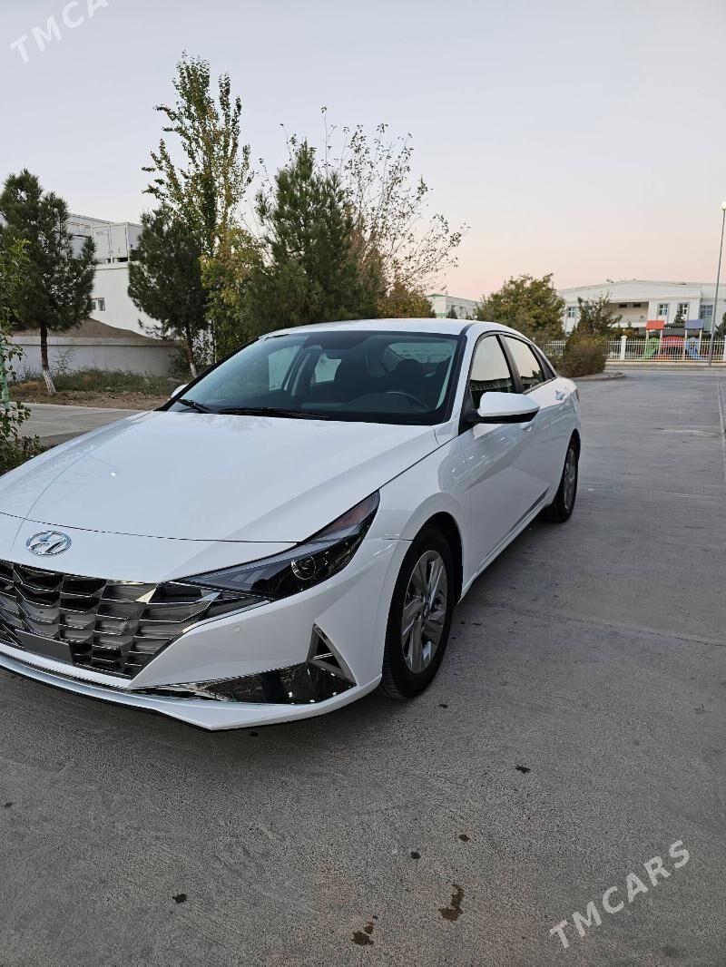 Hyundai Elantra 2022 - 245 000 TMT - Köşi - img 6