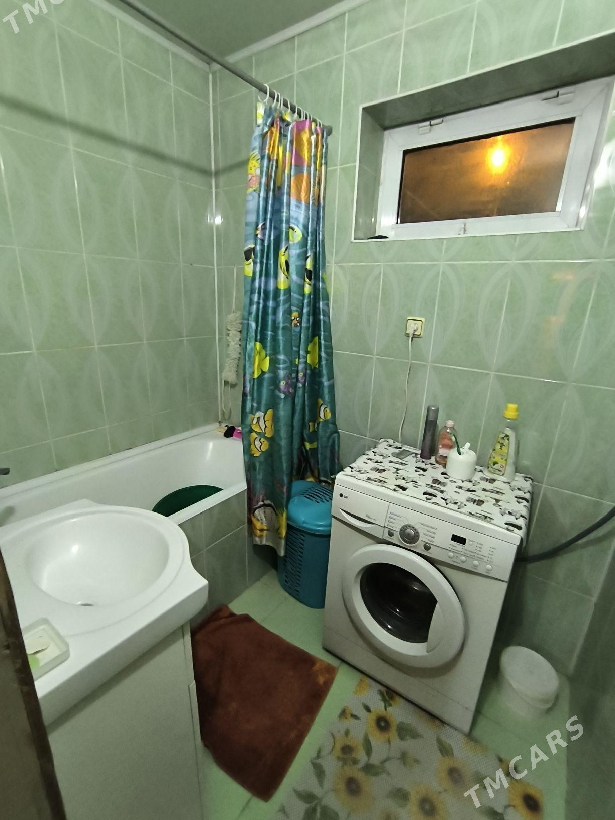 Продам 2 ком 1 этаж - Türkmenbaşy - img 3