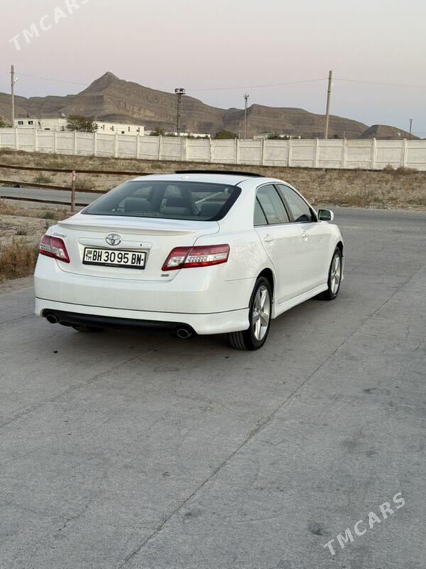Toyota Camry 2011 - 190 000 TMT - Балканабат - img 4