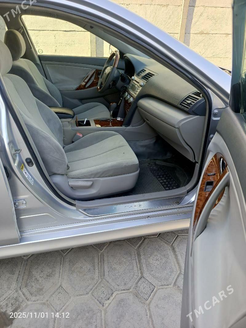 Toyota Camry 2007 - 119 000 TMT - Байрамали - img 9