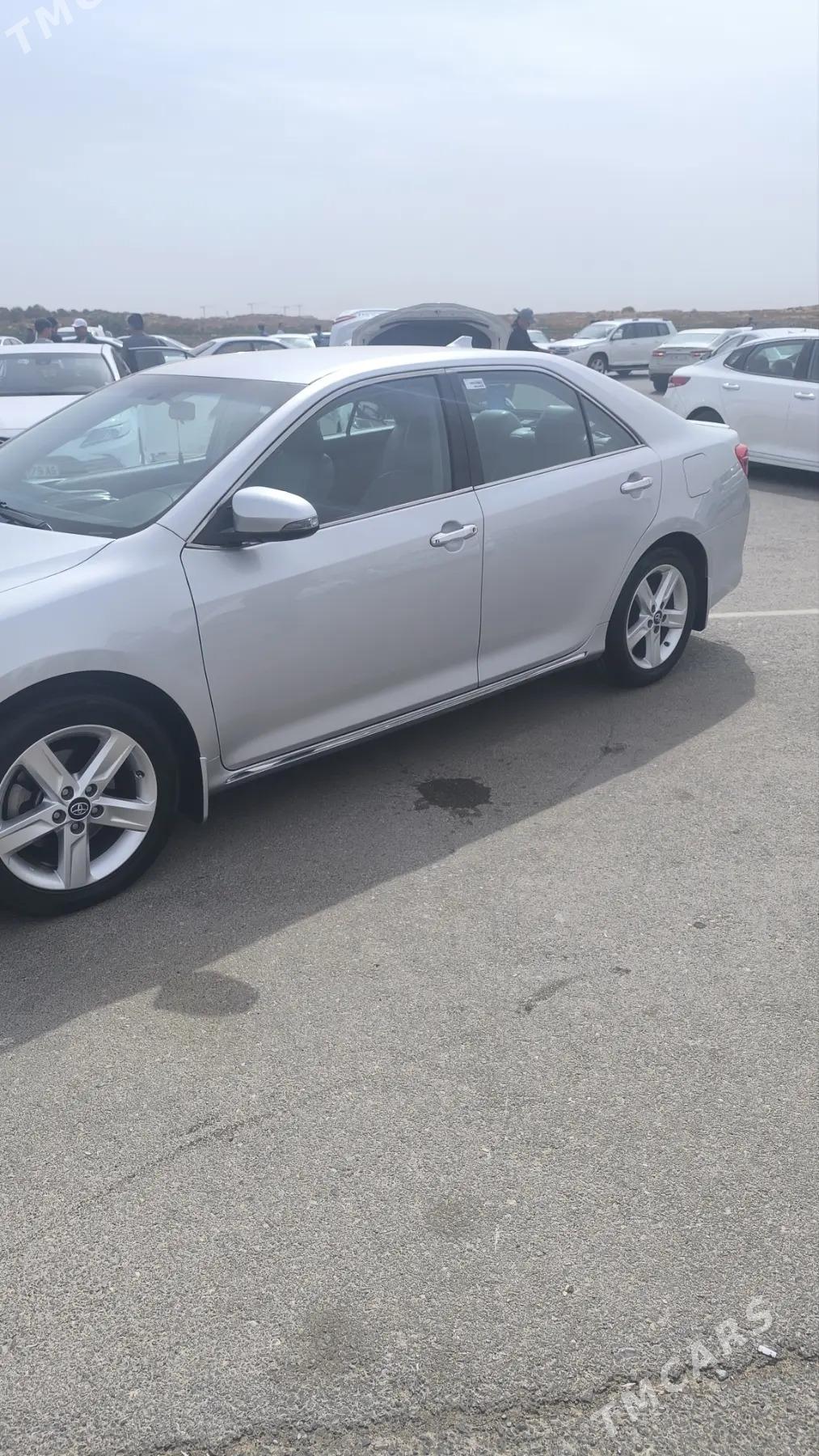 Toyota Camry 2012 - 240 000 TMT - Дашогуз - img 2