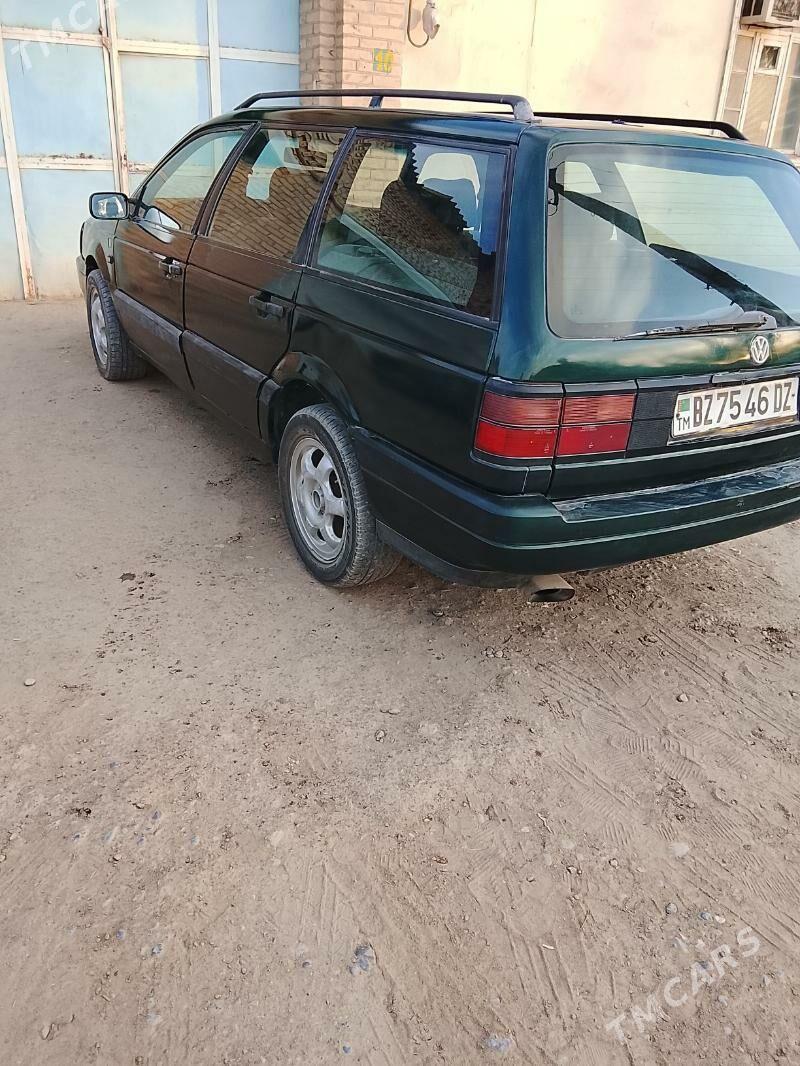 Volkswagen Passat 1993 - 20 000 TMT - Gurbansoltan Eje - img 3