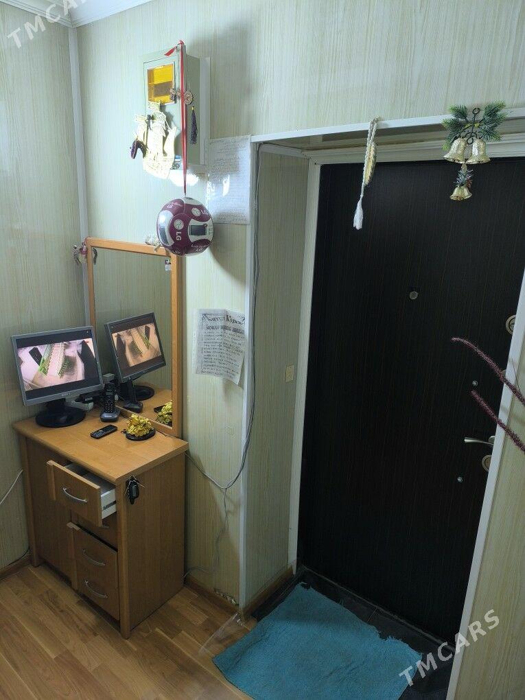 Продаётся квартира в 10 мкр - Ашхабад - img 4